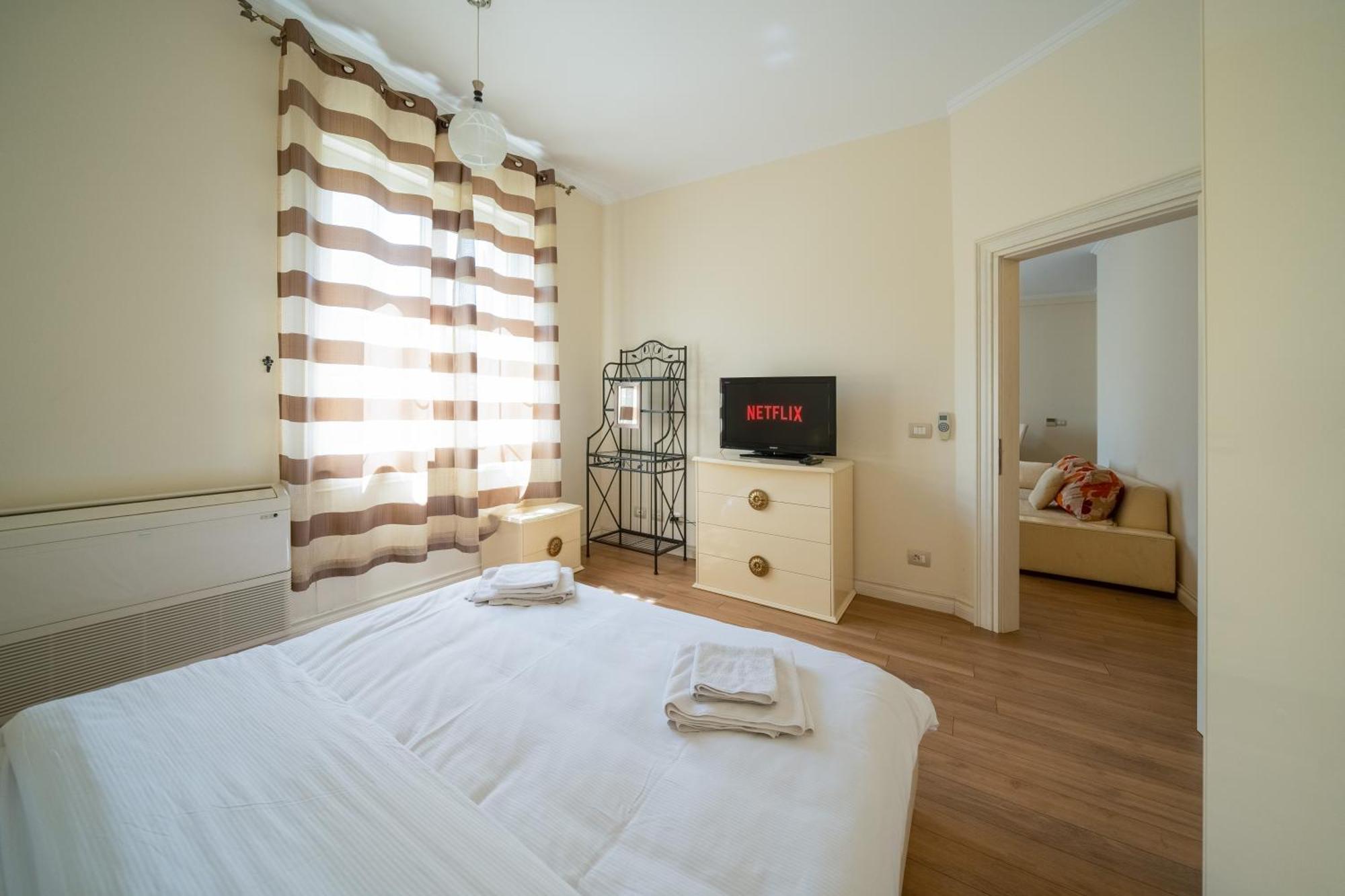 Apartment Prestigious Spacious Historical In Center